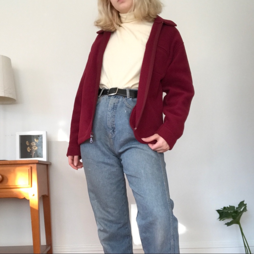 maroon fleece jacket